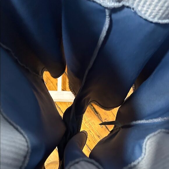 XL Light Blue Urban Outfitters Textured Romper Short Sleveless - Picture 5 of 5